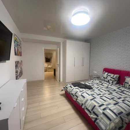 2-Room Luxury Apartment In The Center Kiev Exteriör bild