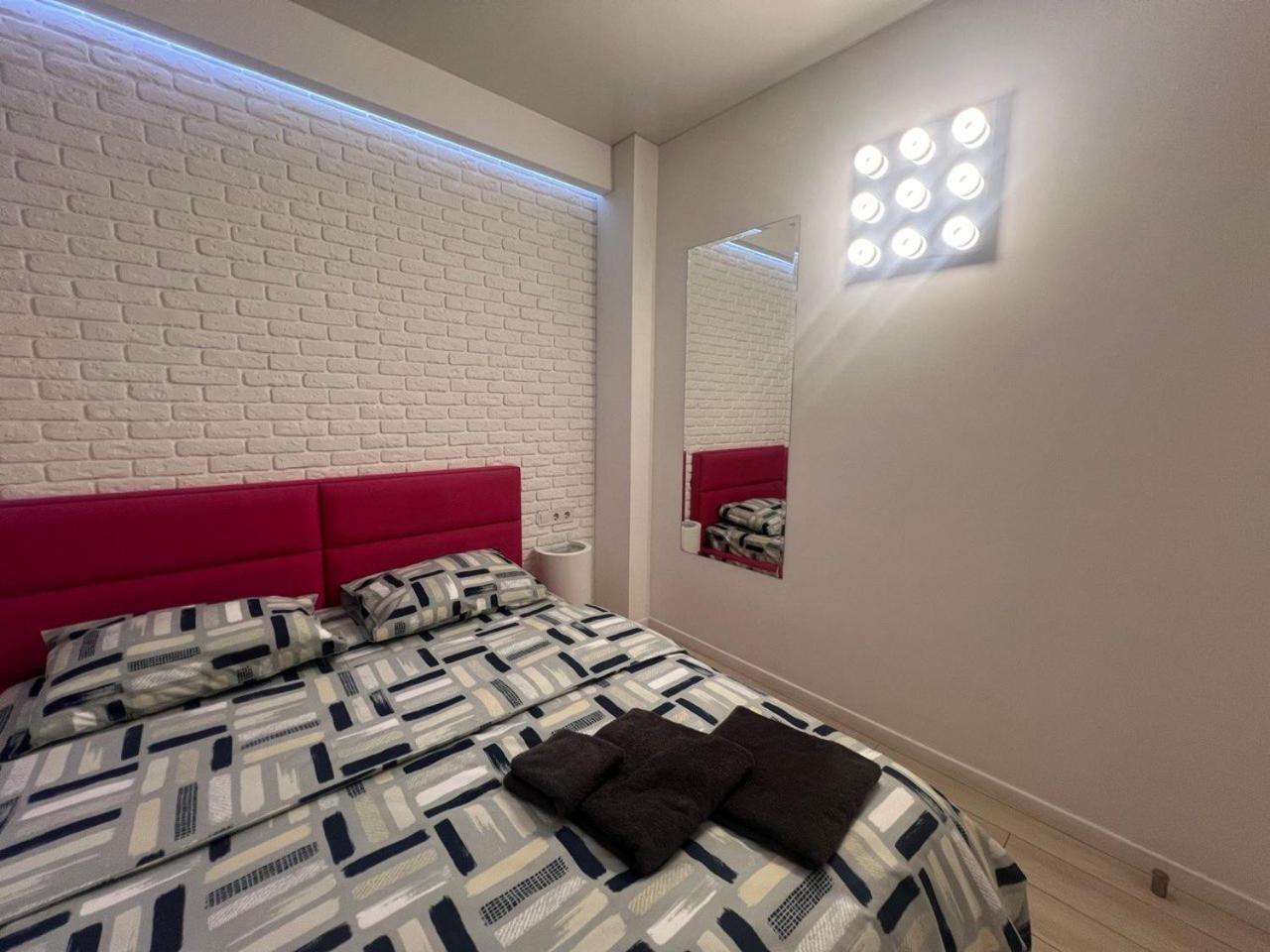 2-Room Luxury Apartment In The Center Kiev Exteriör bild